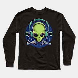 Alien Cranking Sound - For Music and Sci-Fi Fans Long Sleeve T-Shirt